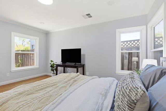 3010 Alameda De Las Pulgas, San Mateo, CA 94403