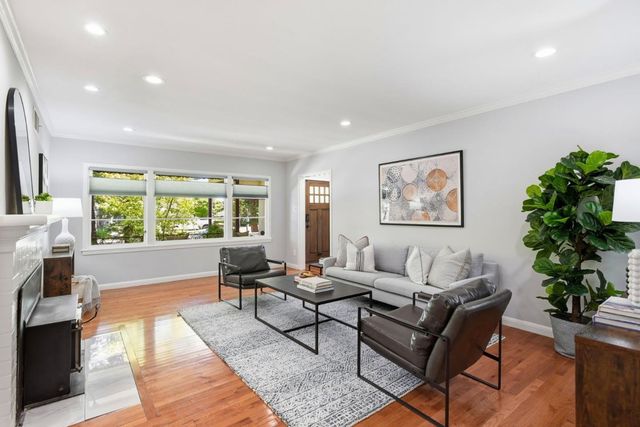3010 Alameda De Las Pulgas, San Mateo, CA 94403