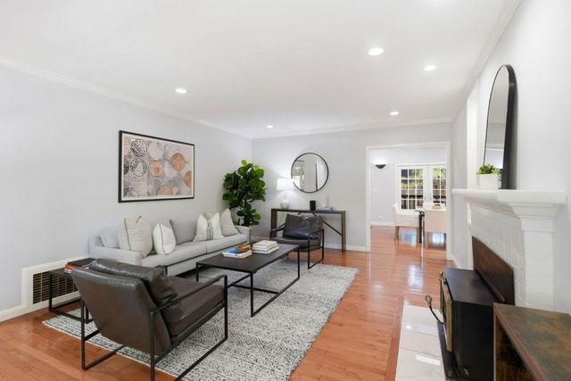 3010 Alameda De Las Pulgas, San Mateo, CA 94403