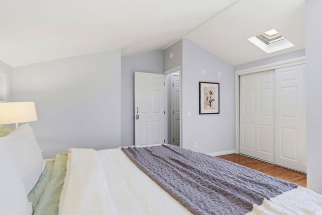 3010 Alameda De Las Pulgas, San Mateo, CA 94403