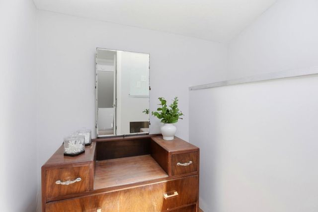 3010 Alameda De Las Pulgas, San Mateo, CA 94403