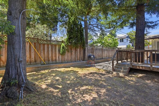 3010 Alameda De Las Pulgas, San Mateo, CA 94403