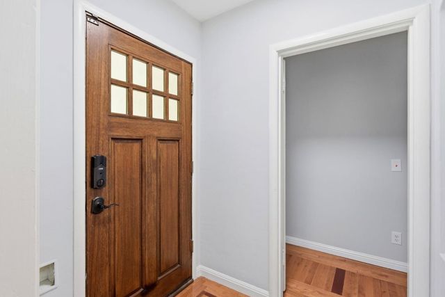 3010 Alameda De Las Pulgas, San Mateo, CA 94403