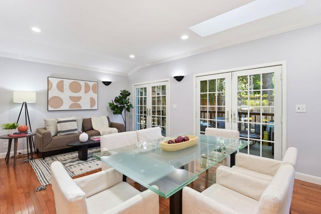 3010 Alameda De Las Pulgas, San Mateo, CA 94403