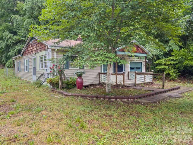 2346 Collettsville Road, Lenoir, NC 28645