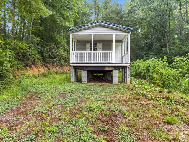 2346 Collettsville Road, Lenoir, NC 28645