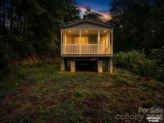 2346 Collettsville Road, Lenoir, NC 28645