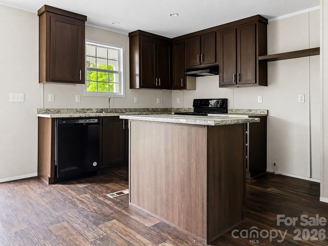 2346 Collettsville Road, Lenoir, NC 28645