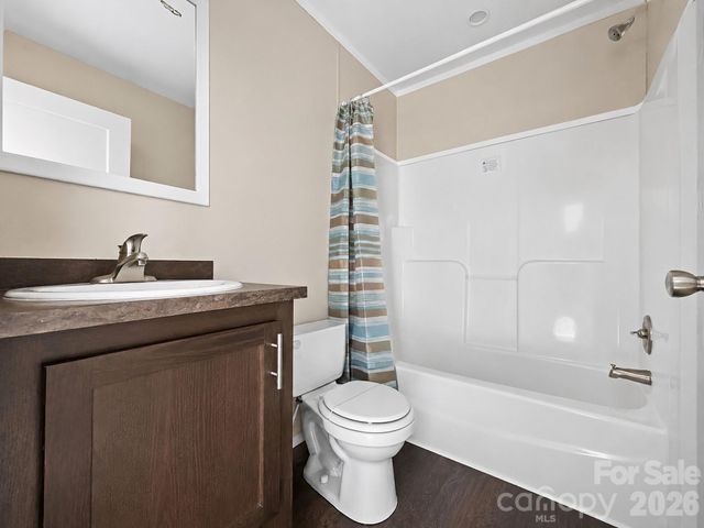 2346 Collettsville Road, Lenoir, NC 28645