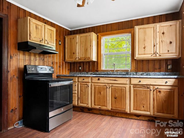 2346 Collettsville Road, Lenoir, NC 28645