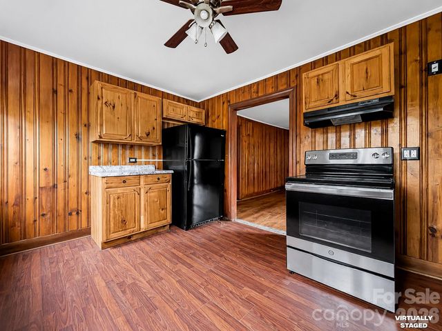 2346 Collettsville Road, Lenoir, NC 28645