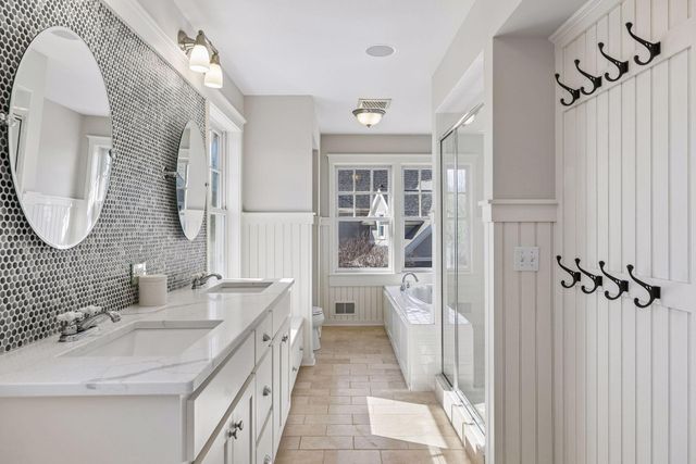 14356 Cosette Way N, Hugo, MN 55038