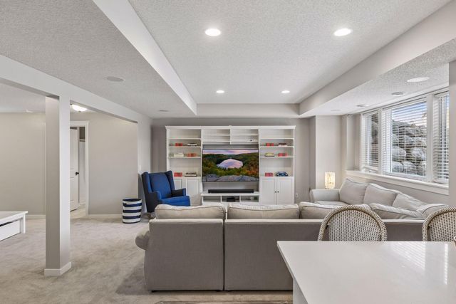 14356 Cosette Way N, Hugo, MN 55038