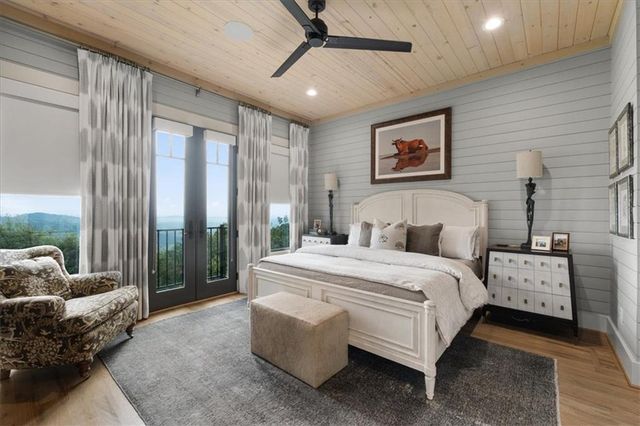 207 Utana Bluffs Trail, Ellijay, GA 30540