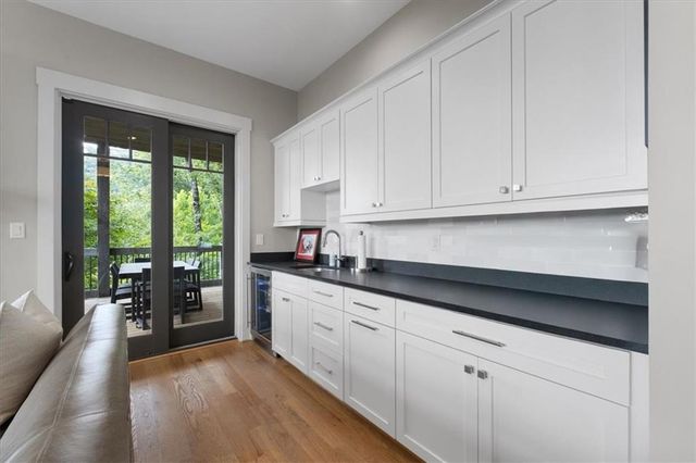 207 Utana Bluffs Trail, Ellijay, GA 30540