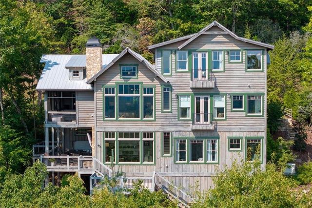 207 Utana Bluffs Trail, Ellijay, GA 30540