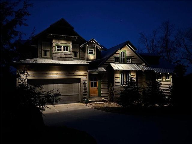 207 Utana Bluffs Trail, Ellijay, GA 30540