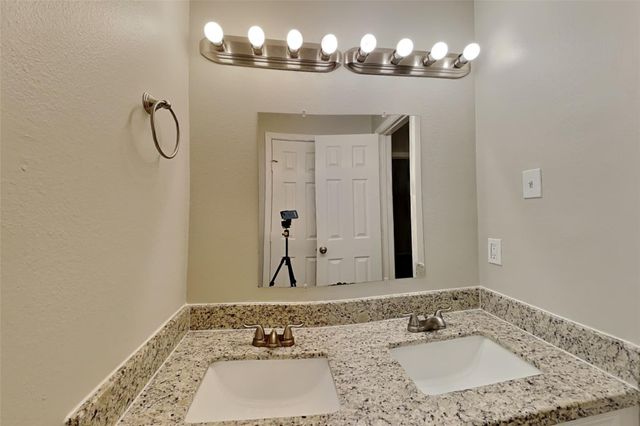 2 River Birch Lane, Spring, TX 77380