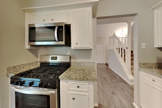 2 River Birch Lane, Spring, TX 77380