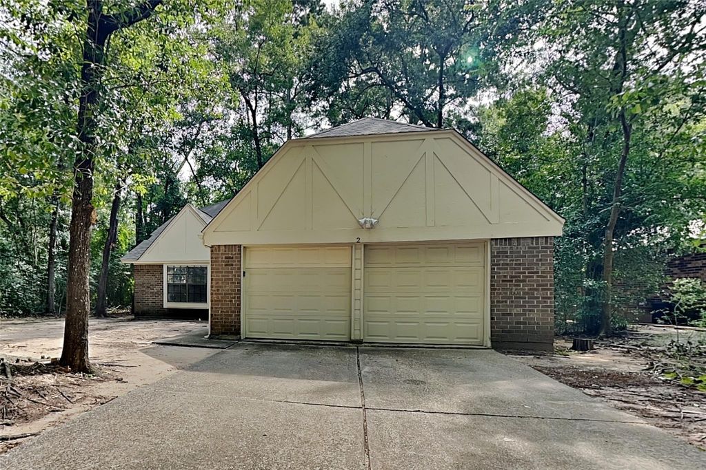 2 River Birch Lane, Spring, TX 77380