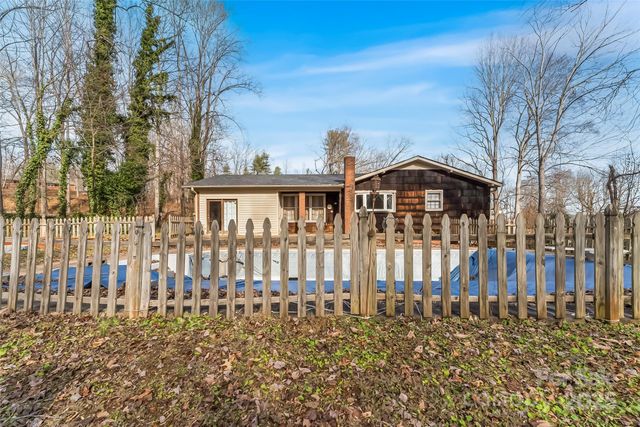 109 Dogwood Court, Morganton, NC 28655