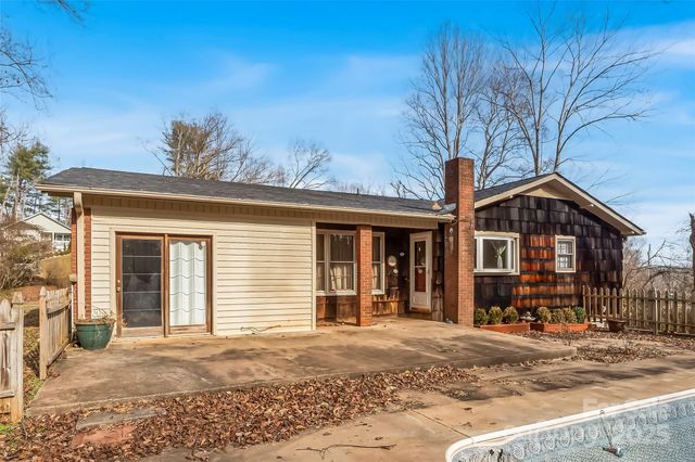 109 Dogwood Court, Morganton, NC 28655