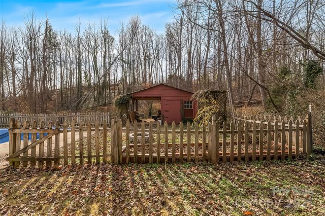 109 Dogwood Court, Morganton, NC 28655