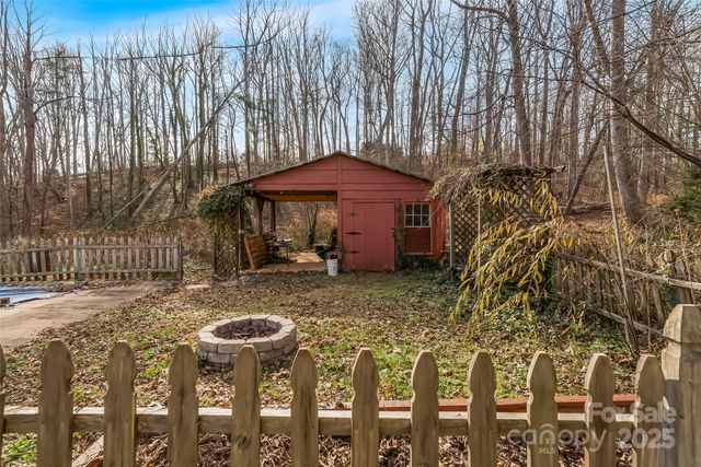 109 Dogwood Court, Morganton, NC 28655