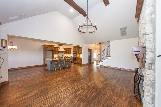 211 E 127th Street S, Jenks, OK 74037