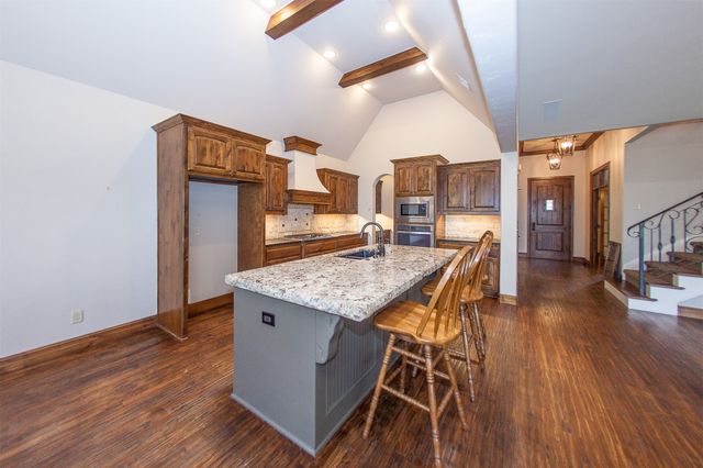 211 E 127th Street S, Jenks, OK 74037