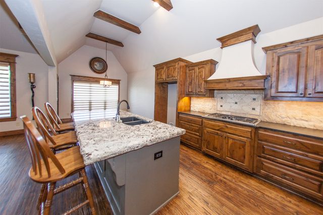 211 E 127th Street S, Jenks, OK 74037