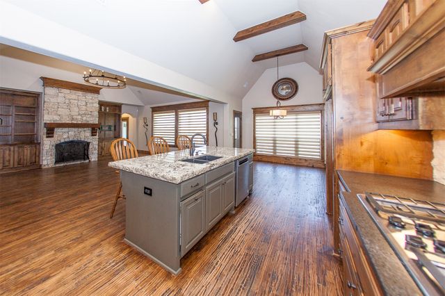 211 E 127th Street S, Jenks, OK 74037