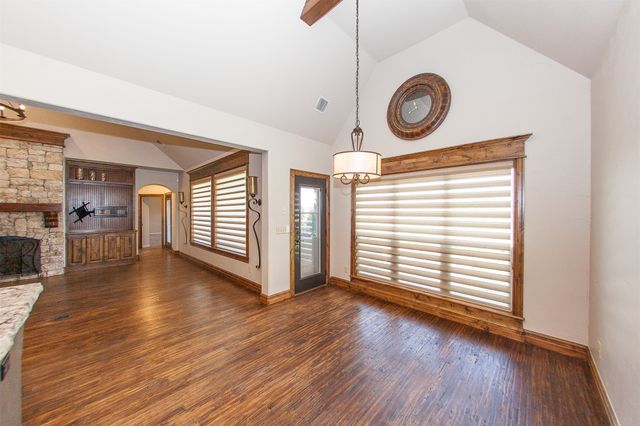 211 E 127th Street S, Jenks, OK 74037