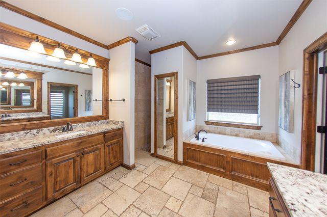 211 E 127th Street S, Jenks, OK 74037
