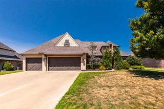 211 E 127th Street S, Jenks, OK 74037