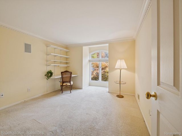 1289 Greenglen Court, Bloomfield Hills, MI 48304