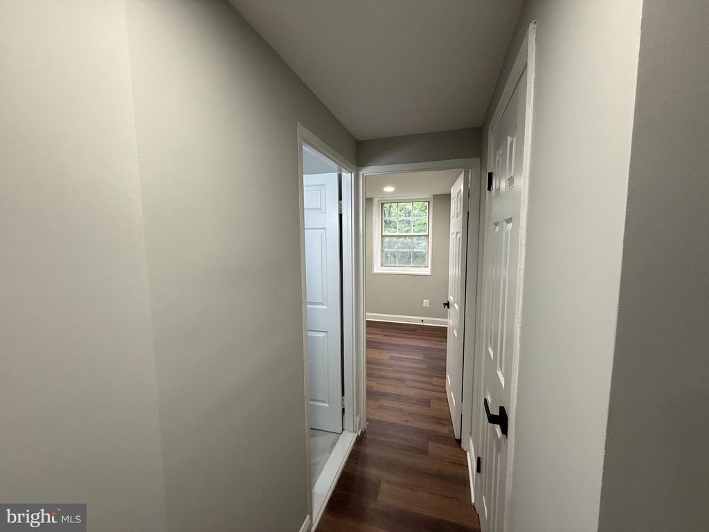 Image 13 of property listing at 1709 DUTCH VILLAGE DR #M-394, Landover, MD 20785