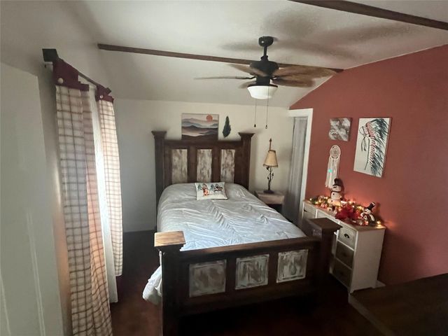 231 Jamaica Avenue, Point Blank, TX 77364