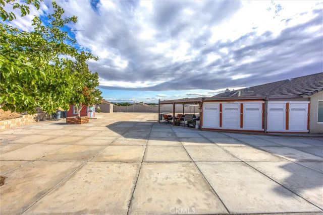 13997 Riverside, Apple Valley, CA 92307