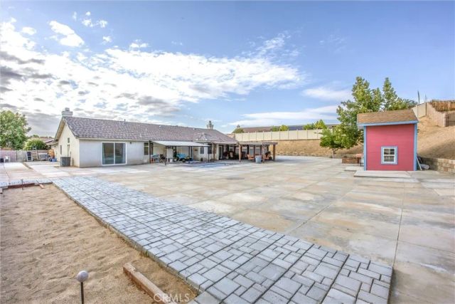 13997 Riverside, Apple Valley, CA 92307