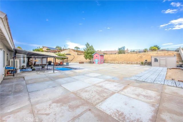 13997 Riverside, Apple Valley, CA 92307