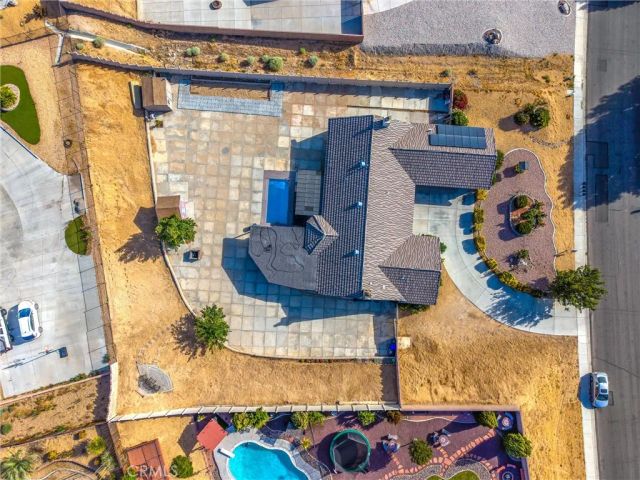 13997 Riverside, Apple Valley, CA 92307