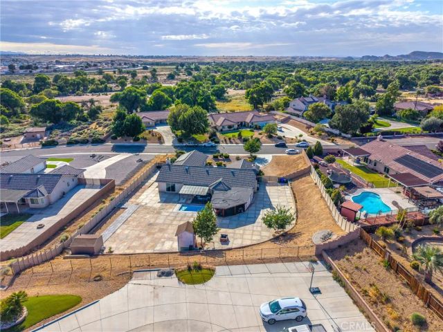 13997 Riverside, Apple Valley, CA 92307