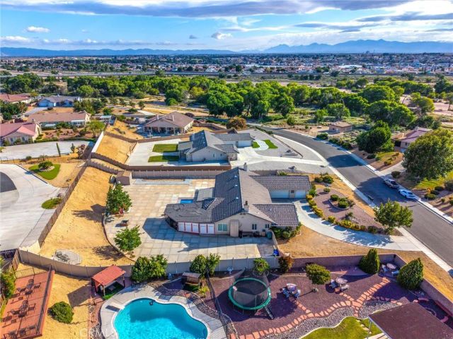 13997 Riverside, Apple Valley, CA 92307