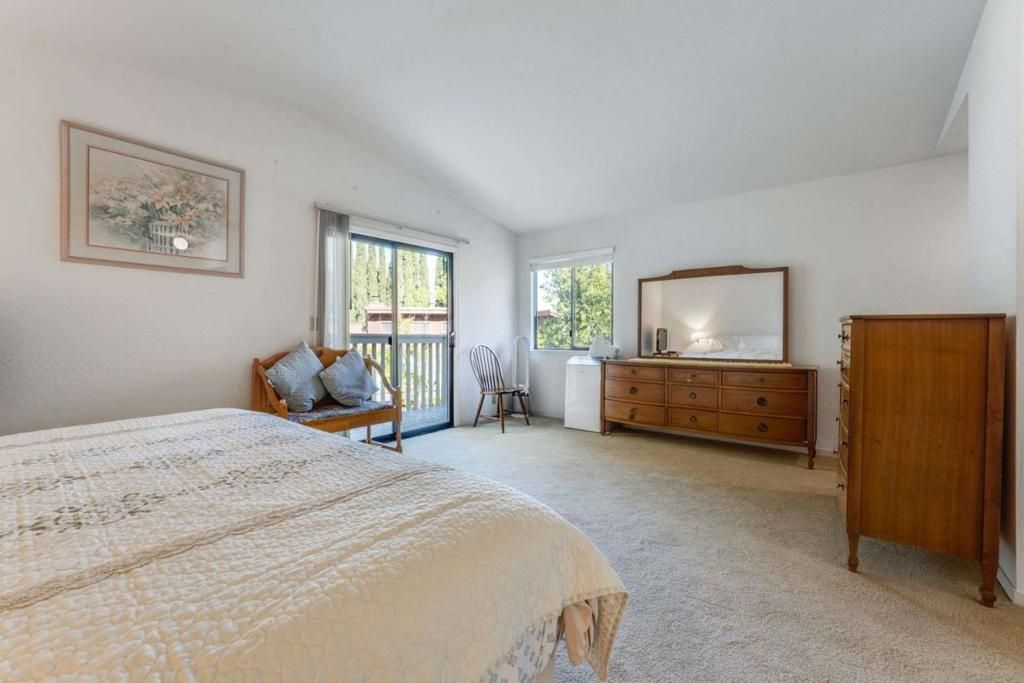 Image 26 of property listing at 10675 Clubhouse Lane, Cupertino, CA 95014