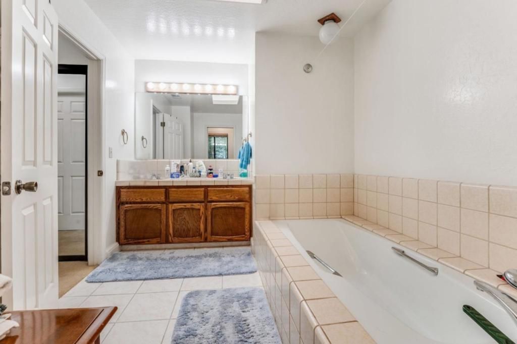 Image 27 of property listing at 10675 Clubhouse Lane, Cupertino, CA 95014