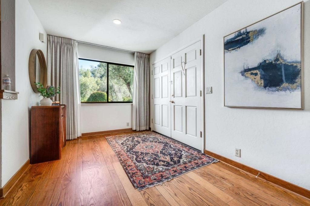 Image 3 of property listing at 10675 Clubhouse Lane, Cupertino, CA 95014