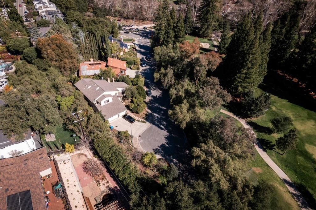 Image 43 of property listing at 10675 Clubhouse Lane, Cupertino, CA 95014