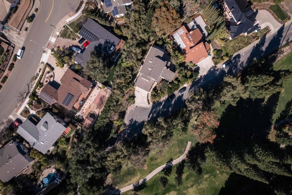 Image 45 of property listing at 10675 Clubhouse Lane, Cupertino, CA 95014