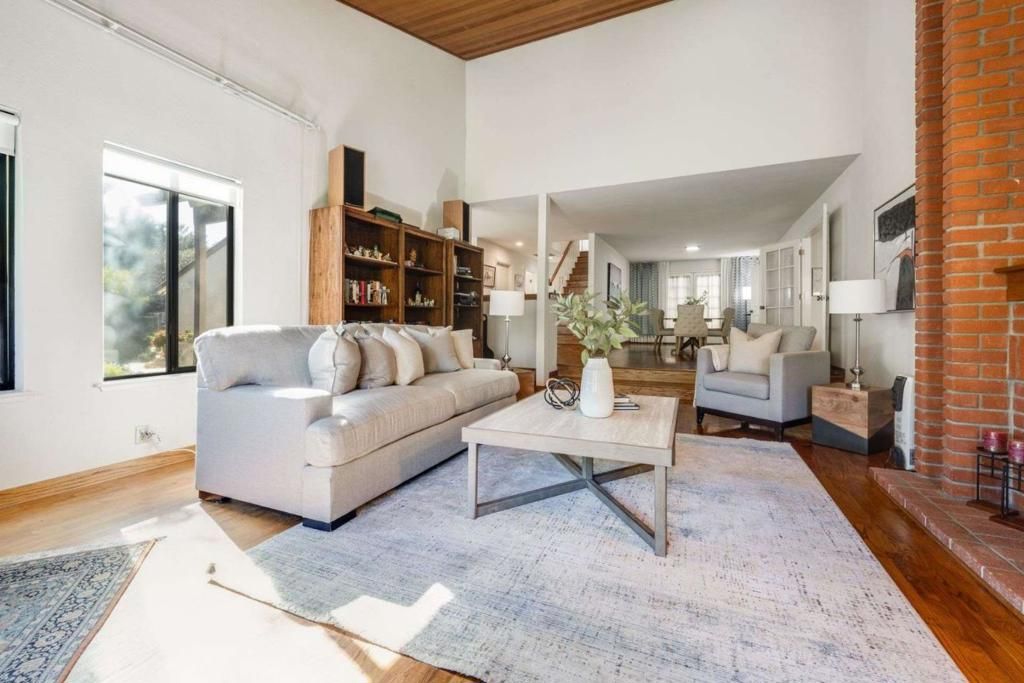 Image 5 of property listing at 10675 Clubhouse Lane, Cupertino, CA 95014